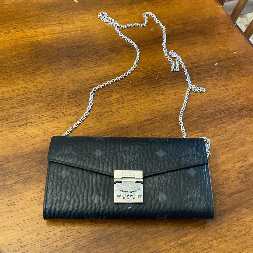 Brand new MCM Patricia clutch bag with the chain beautiful to go out with